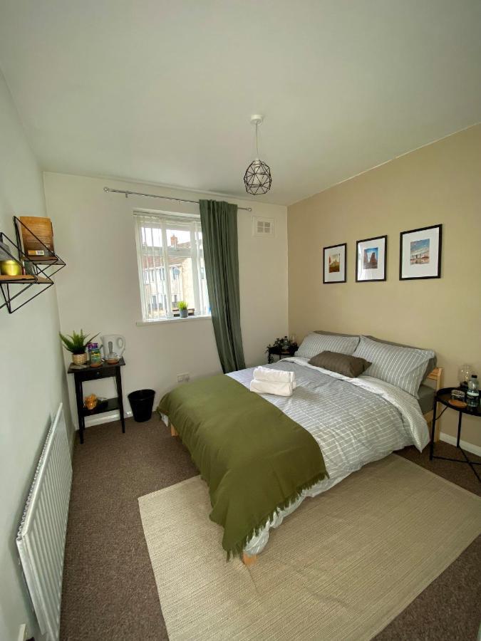 Cheerful And Cosy Double Room Belfast Exterior photo